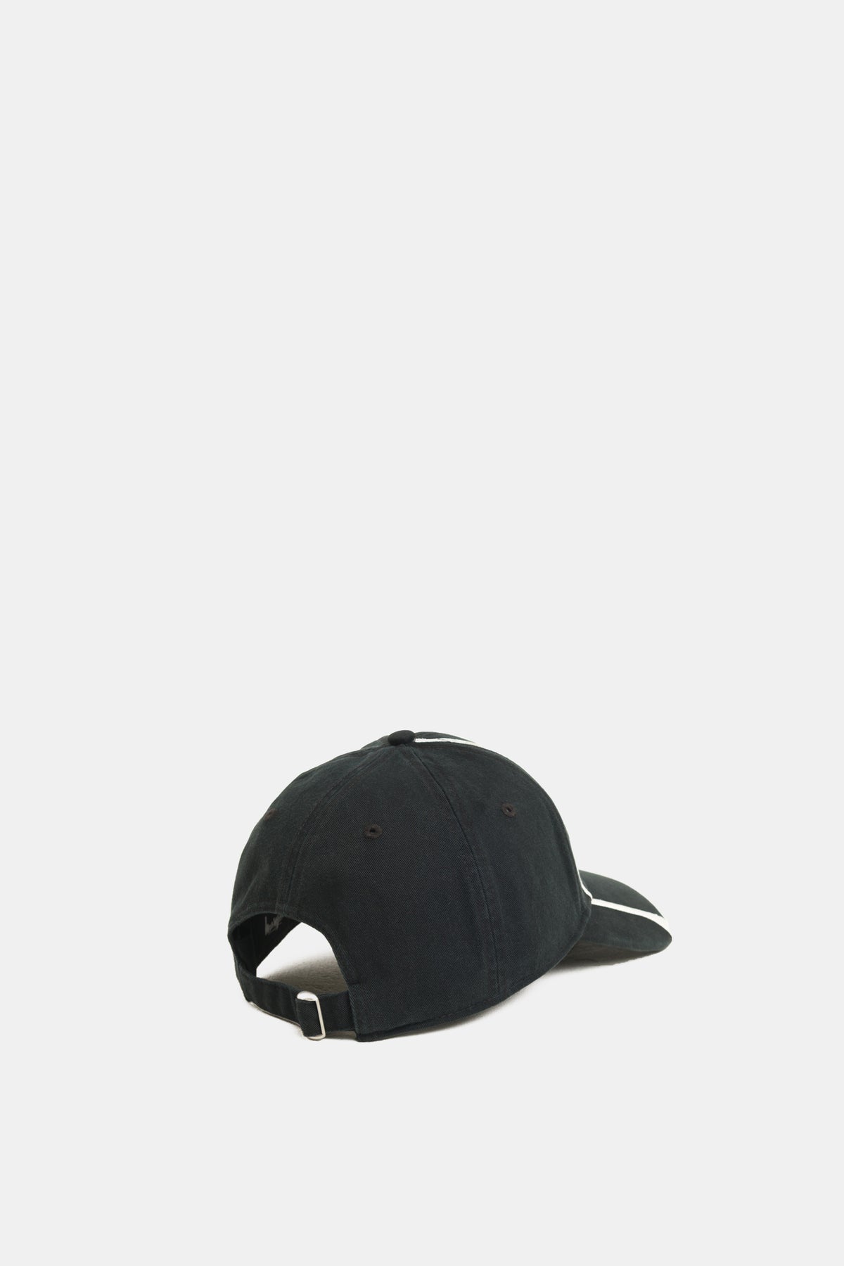 Lp S Oval Strapback Cap