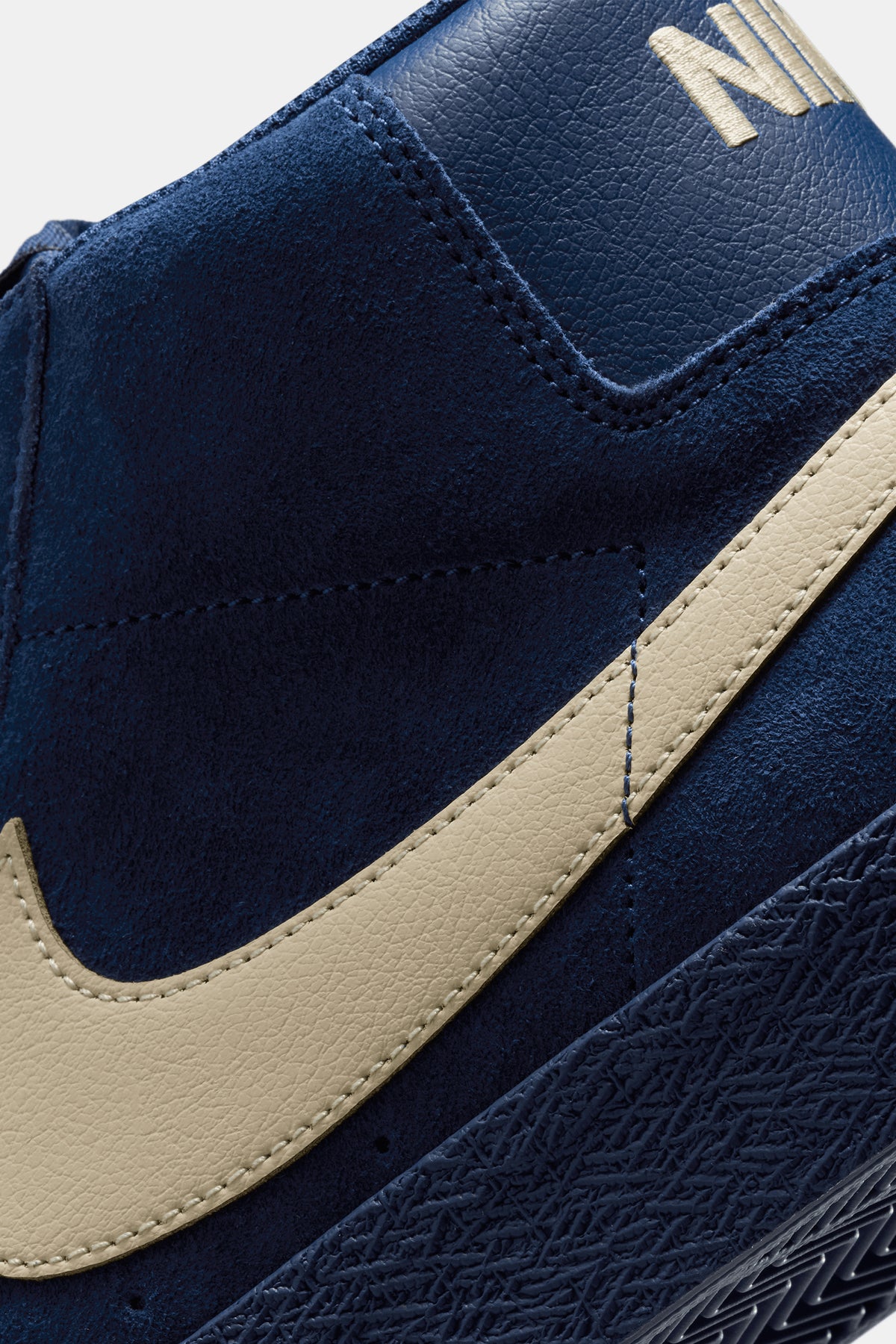 Nike SB Zoom Blazer Mid