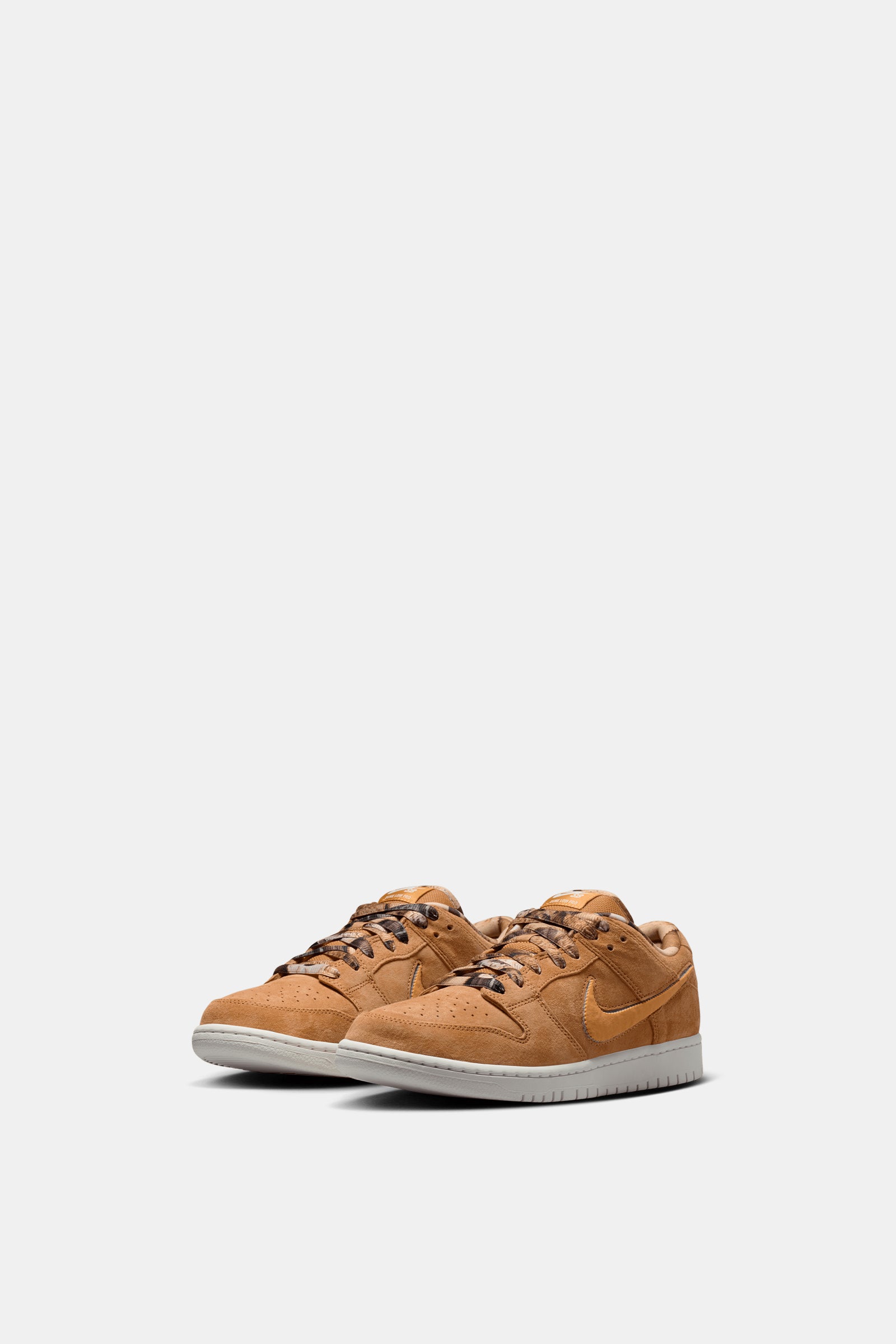 NOTE Manchester x Nike SB Dunk Low – SHOPATKINGS