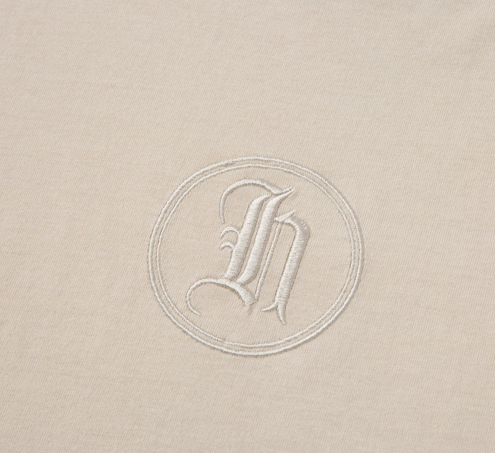 H STAMP BOX TEE