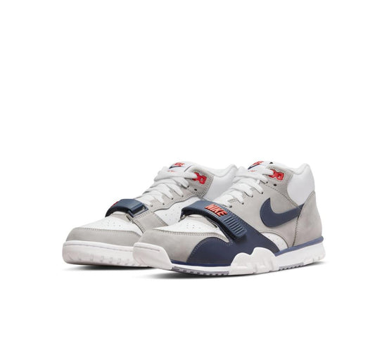 NIKE AIR TRAINER 1