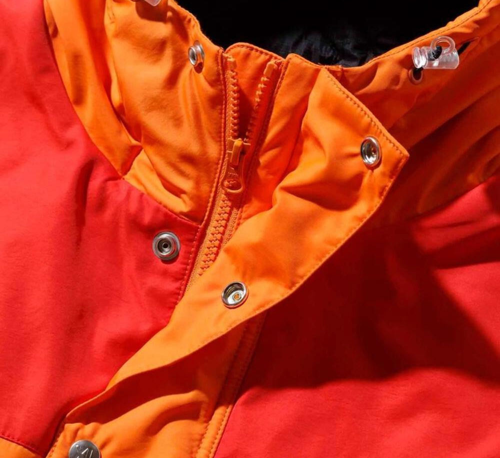 HOODED NYLON JACKET