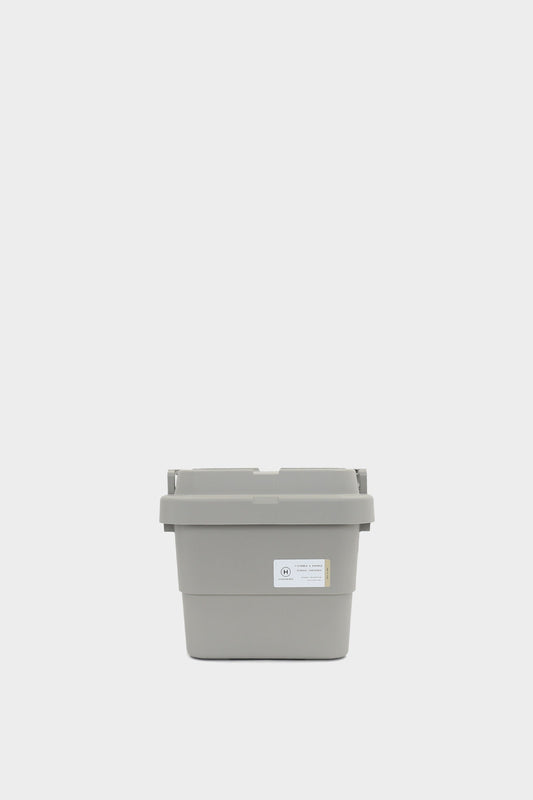 8 Gallon Container