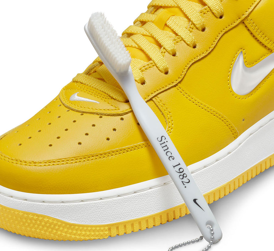 NIKE AIR FORCE 1 LOW RETRO