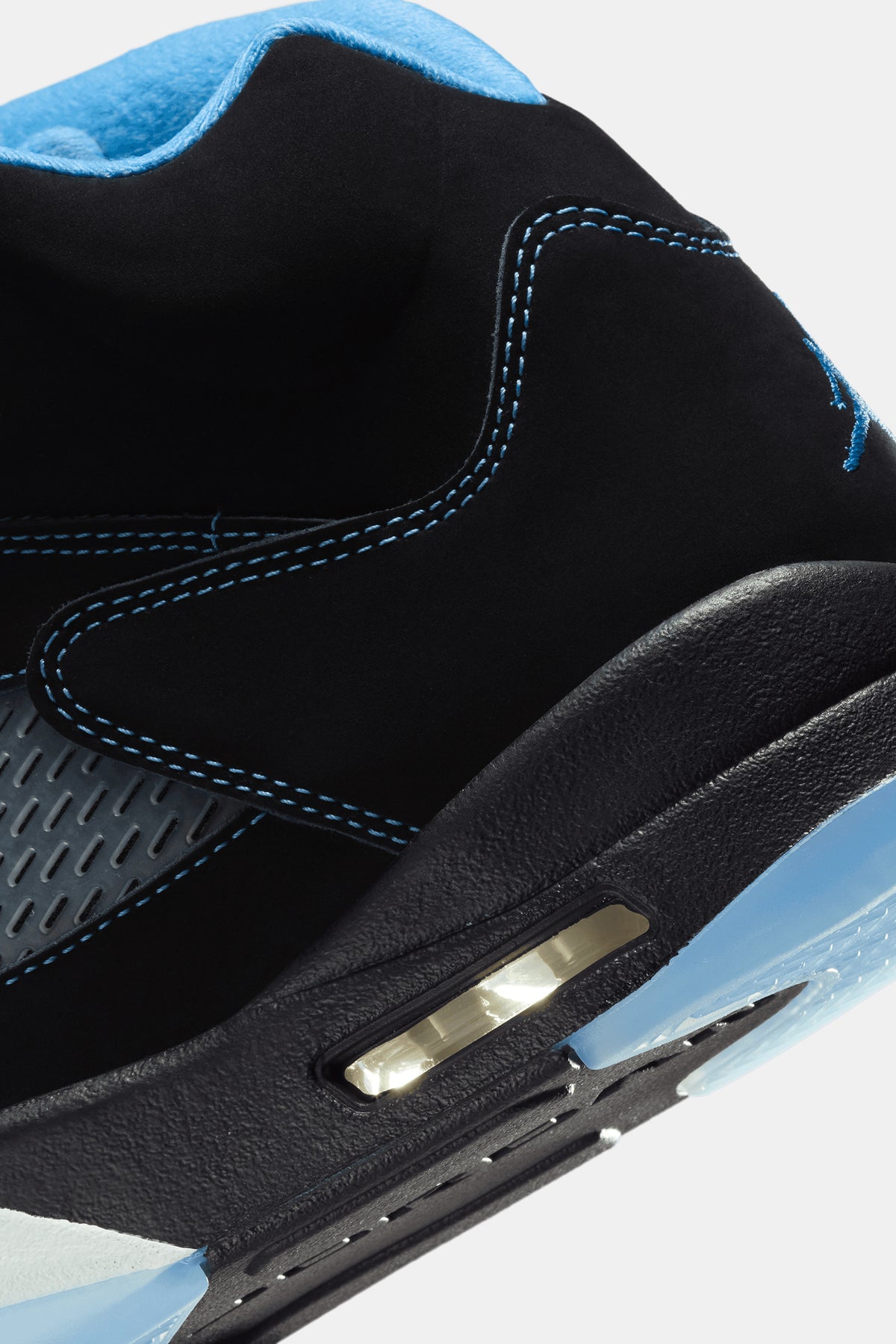 Air Jordan 5 Retro "Black Carolina"