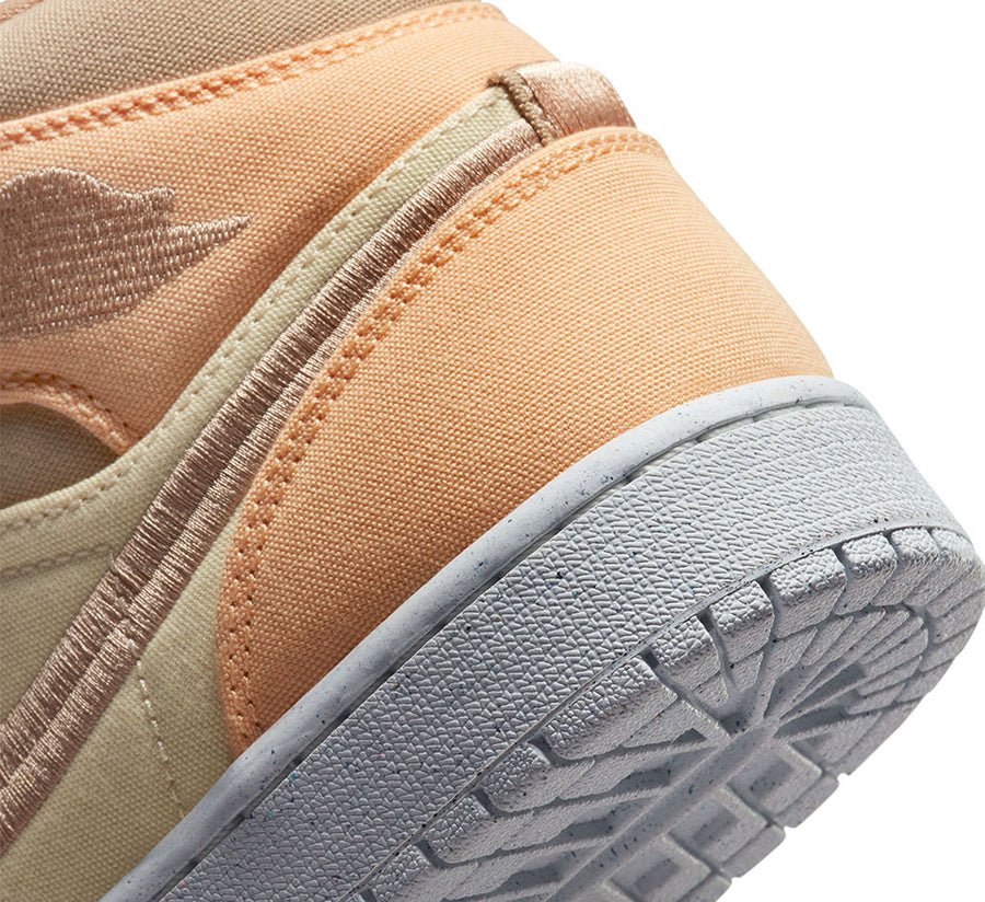 WOMEN'S AIR JORDAN 1 MID SE