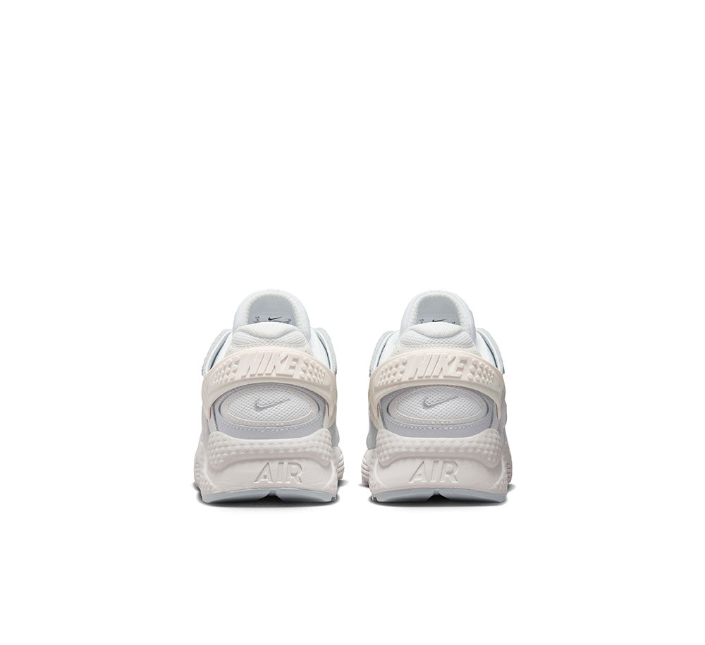 nike air huarache triple white
