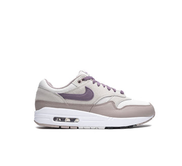 NIKE AIR MAX 1 SC