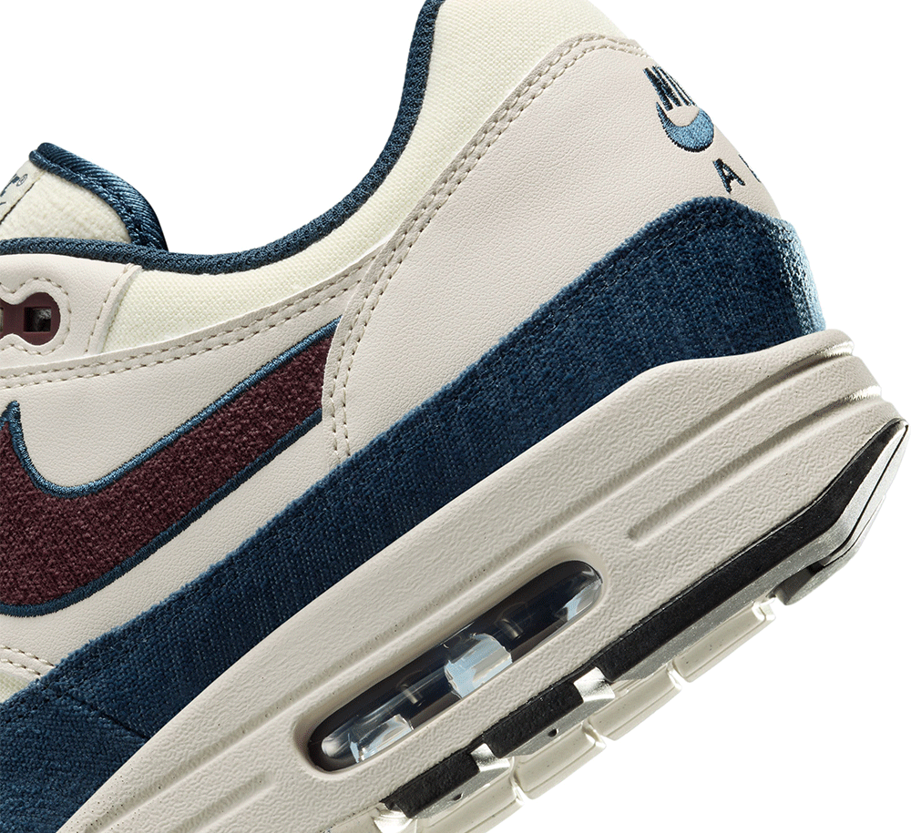 nike air max 1 navy white