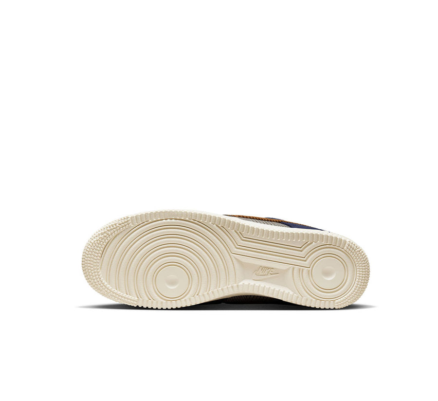 NIKE AIR FORCE 1 '07 PRM