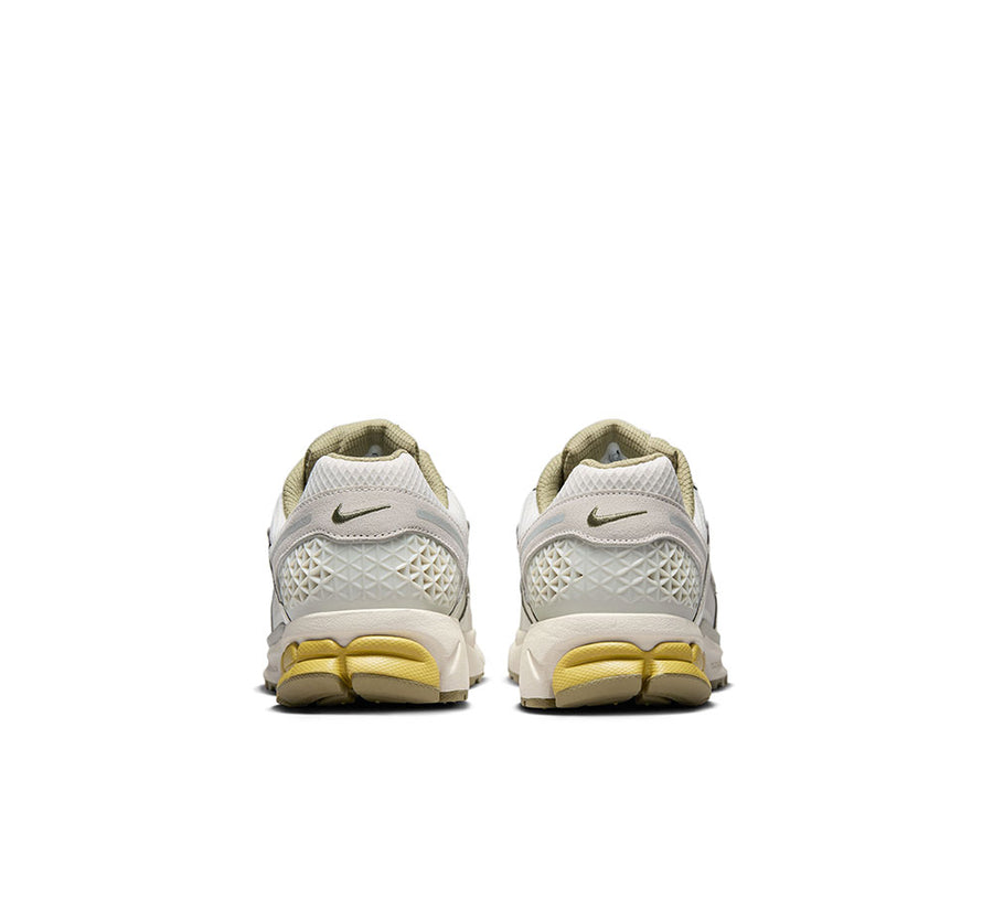 NIKE ZOOM VOMERO 5