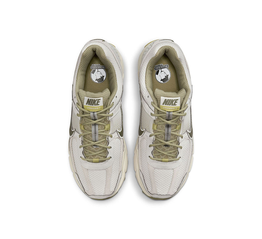 NIKE ZOOM VOMERO 5
