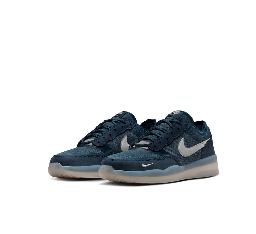 Nike SB PS8