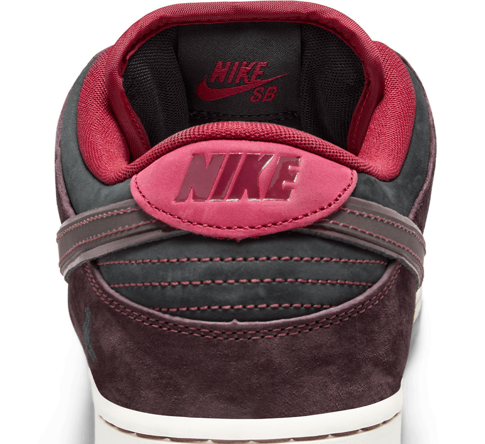 Nike SB Dunk Low Pro X Riot Skateshop QS – SHOPATKINGS