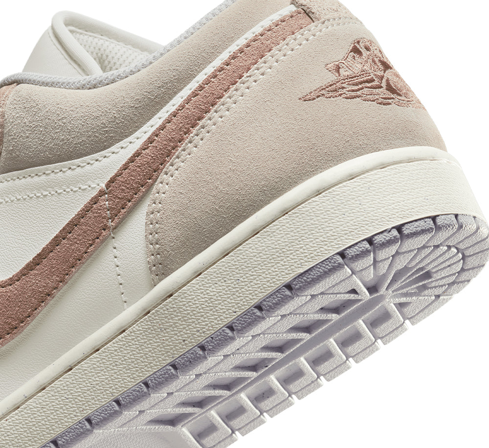 Air Jordan 1 Low SE