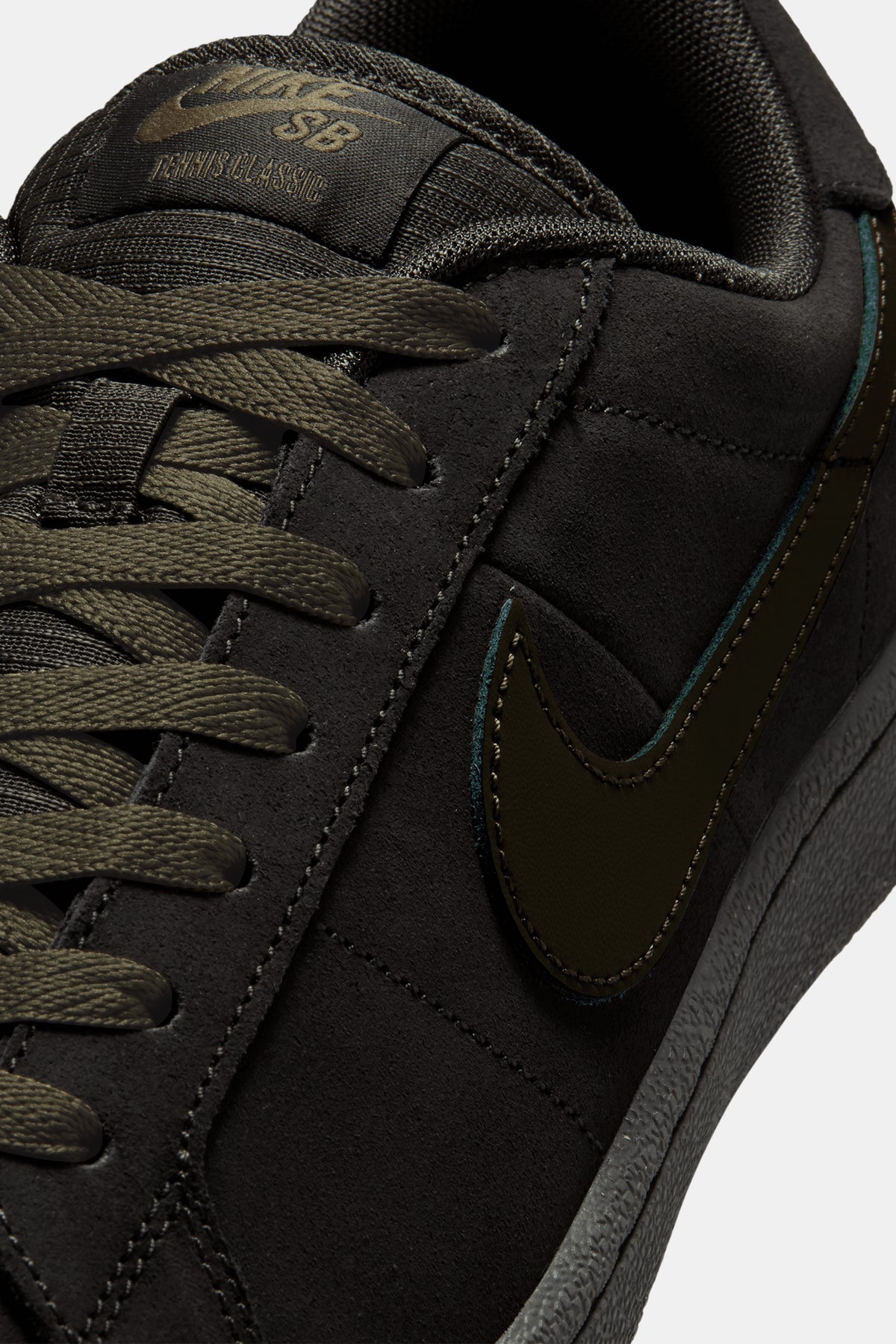 Nike SB Zoom Tennis Classic