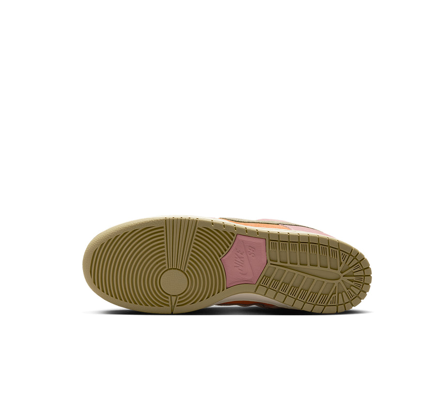 Nike SB Dunk Low Pro