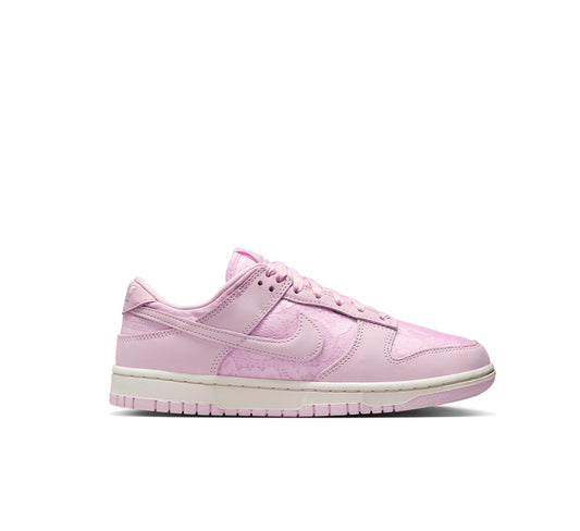 Women's Nike Dunk Low