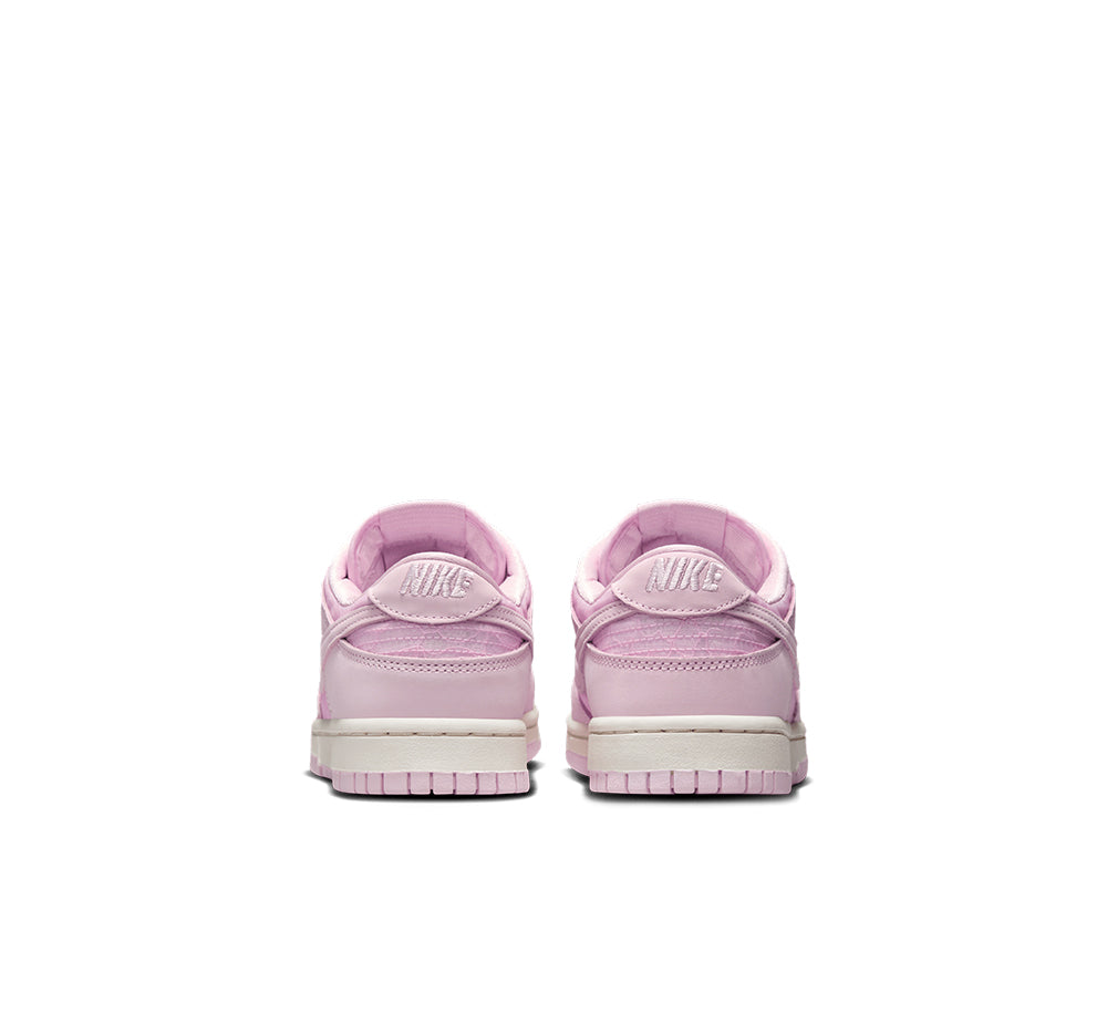 Women's Nike Dunk Low