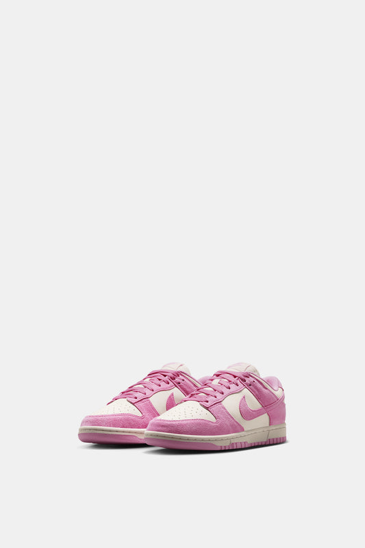 Women's Nike Dunk Low