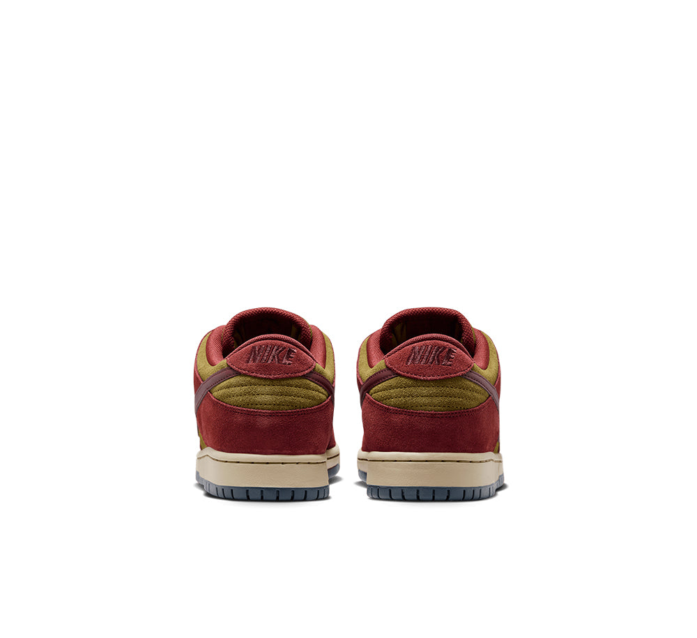 Nike SB Dunk Low Pro