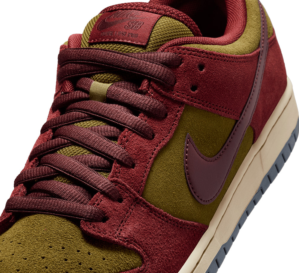 nike sb dunk low anchorman