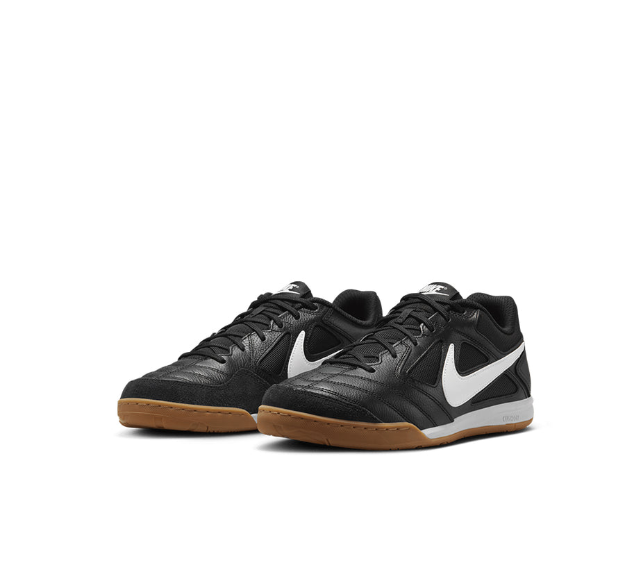 Nike Gato