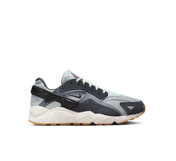 NIKE AIR HUARACHE RUNNER