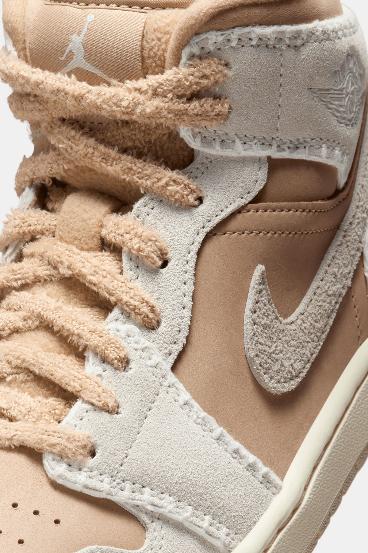 Women's Air Jordan 1 Mid SE
