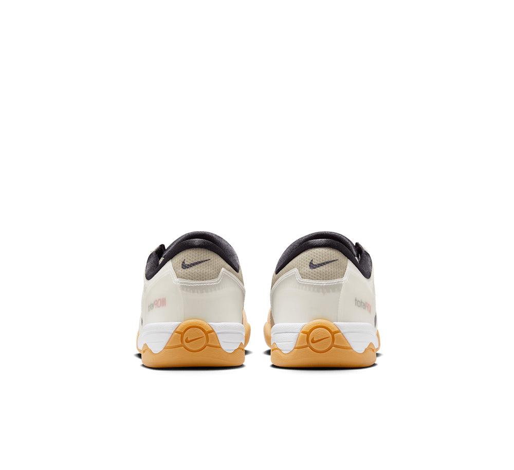 Nike Total 90