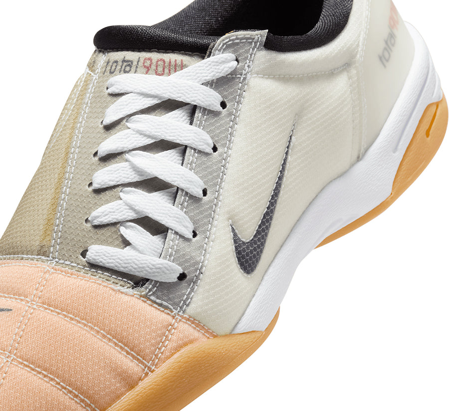 Nike Total 90
