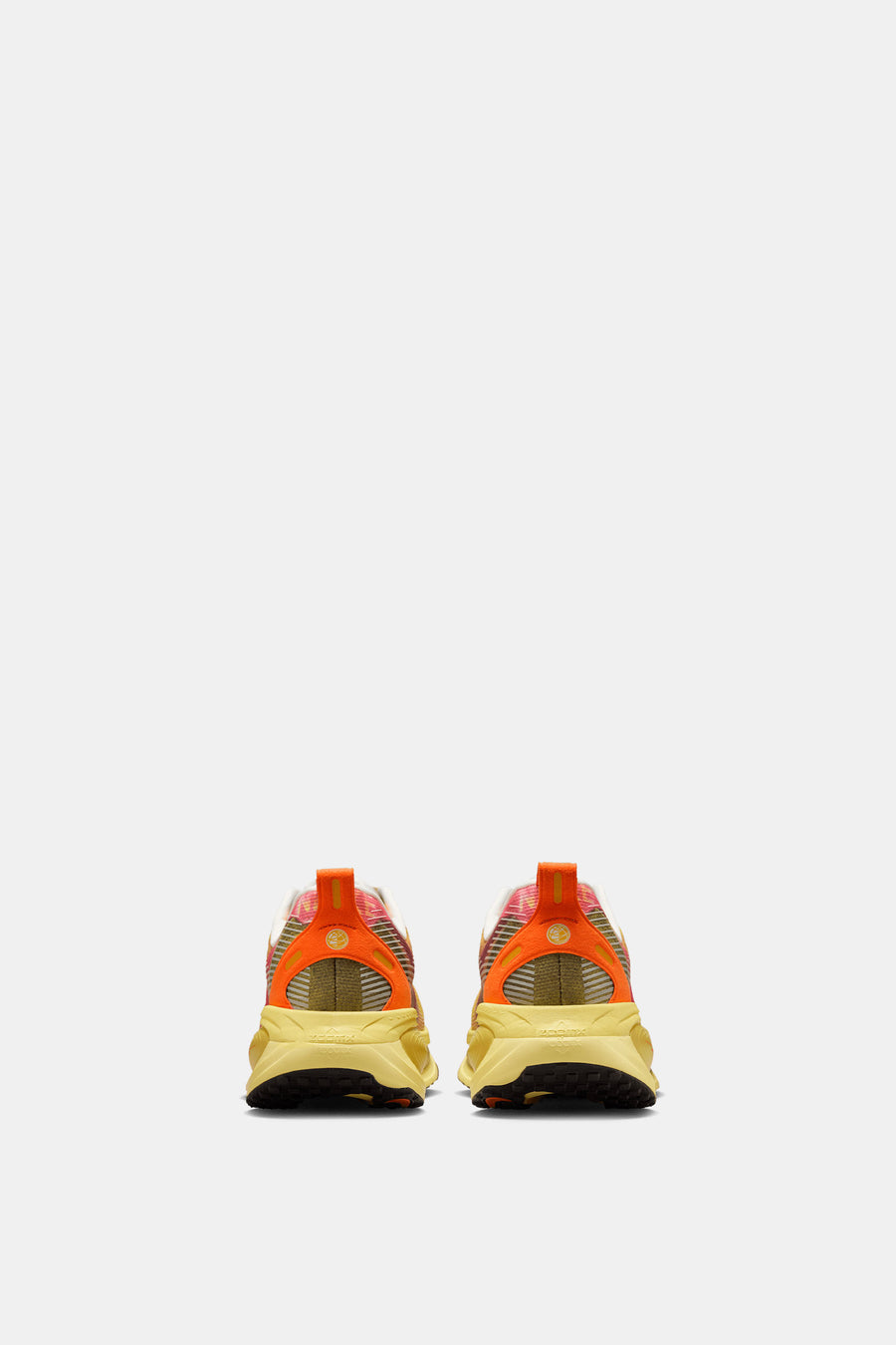 Nike Vomero 18 SE – SHOPATKINGS - Main Image