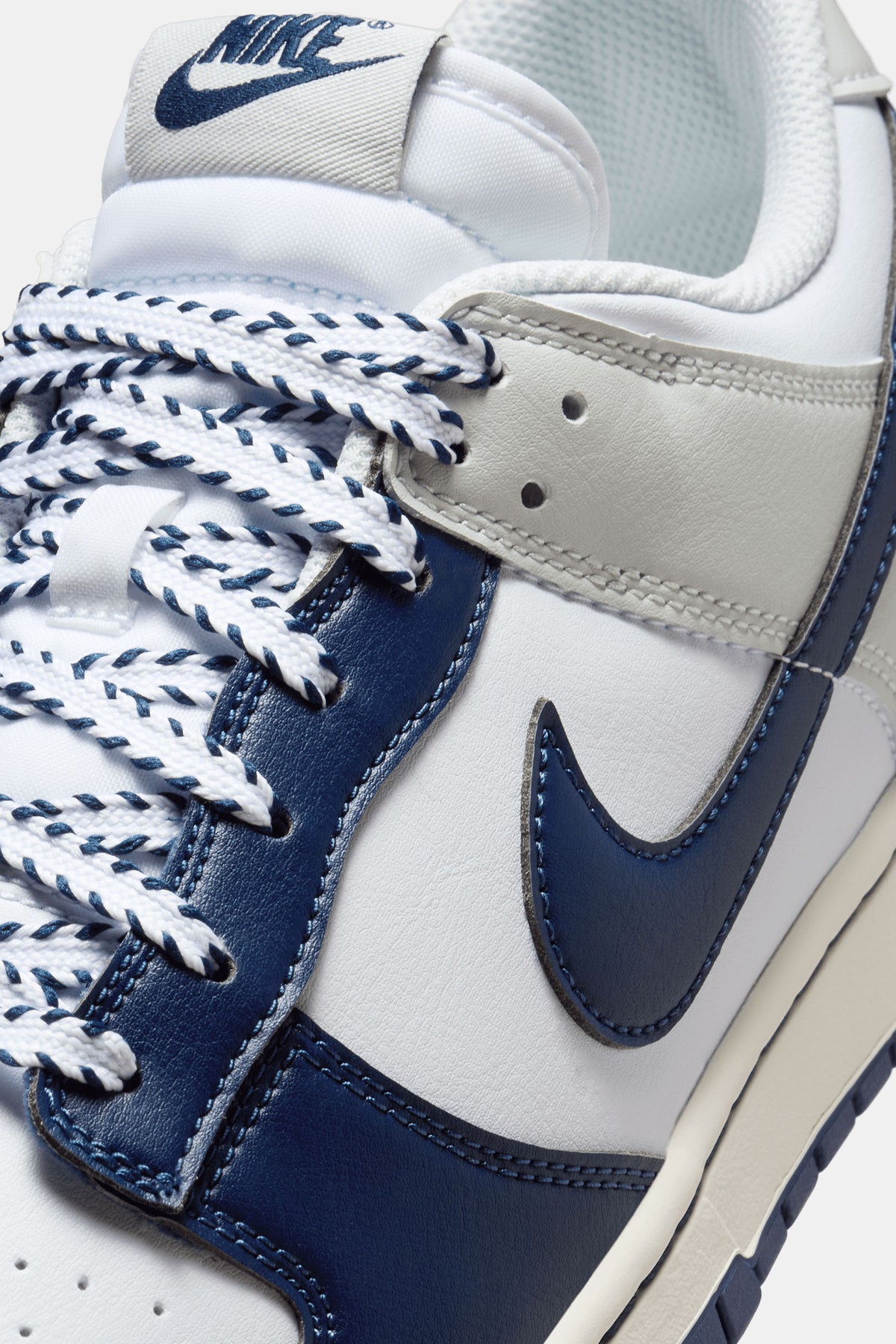 Nike Dunk Low Retro