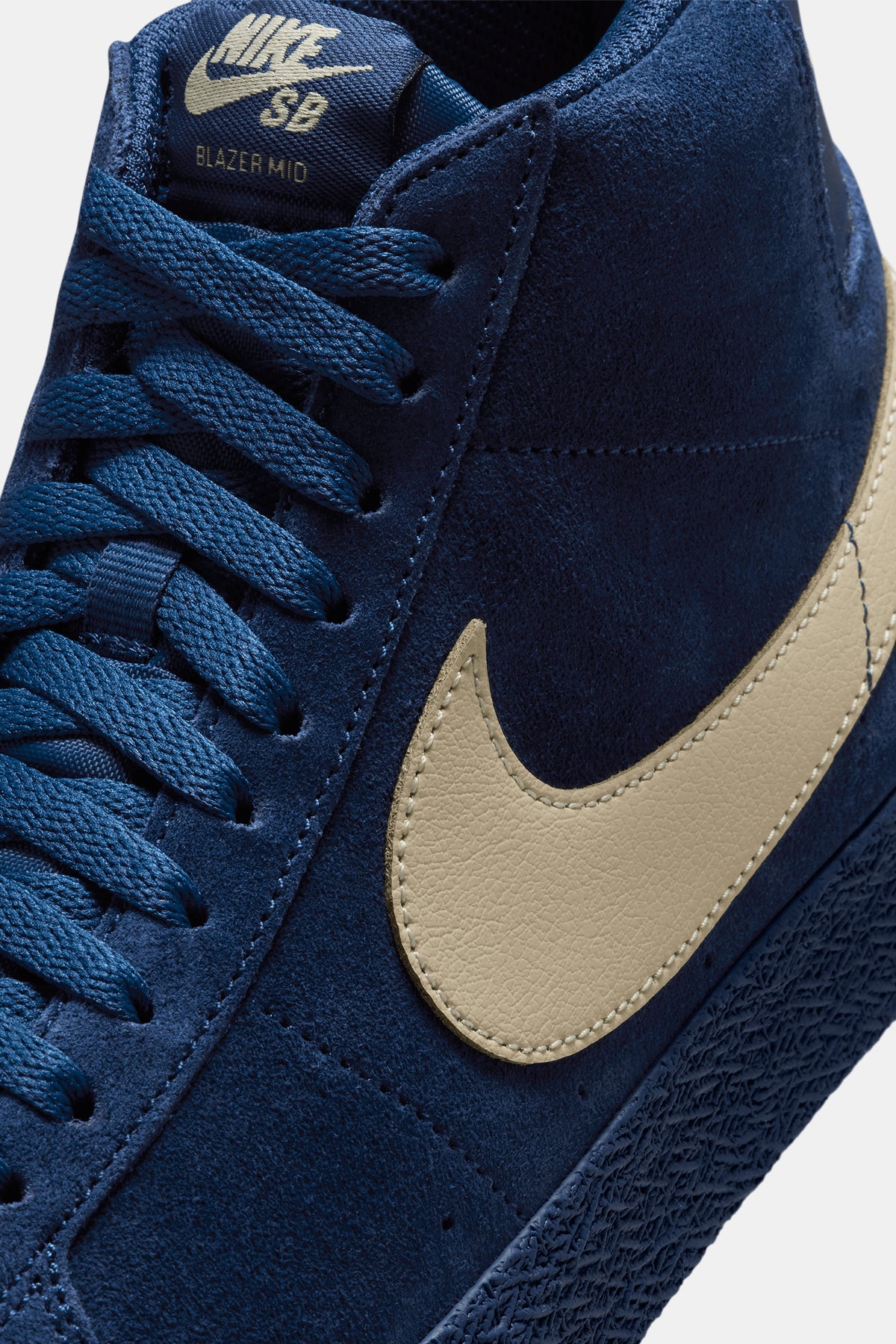 Nike SB Zoom Blazer Mid