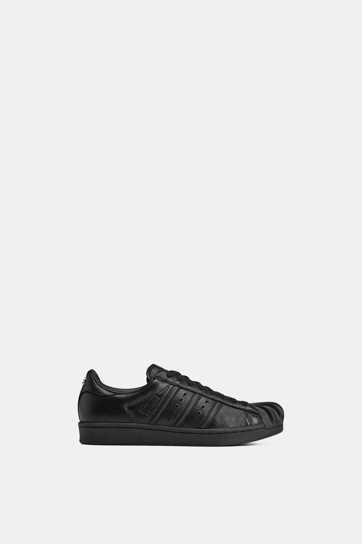 Superstar Vintage "Thug Club"