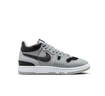 NIKE ATTACK QS SP