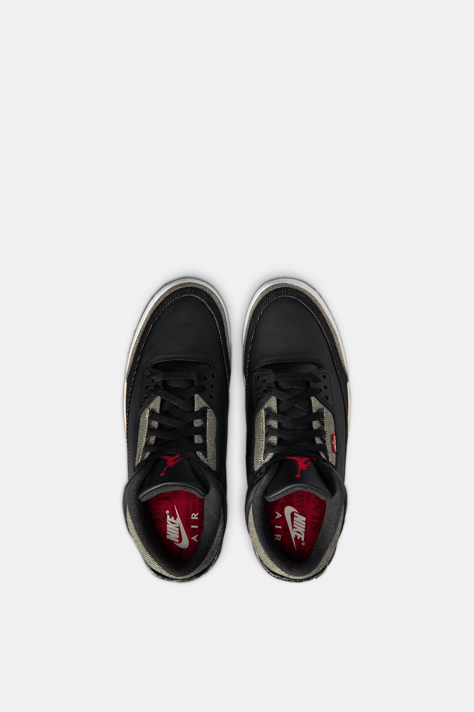Air Jordan 3 x Levi's® 