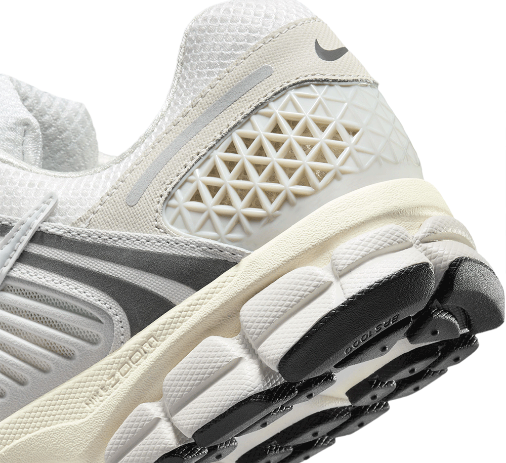 Nike Zoom Vomero 5 SE