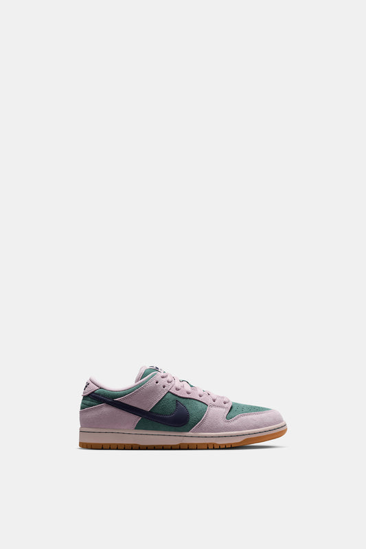 Nike SB Dunk Low Pro