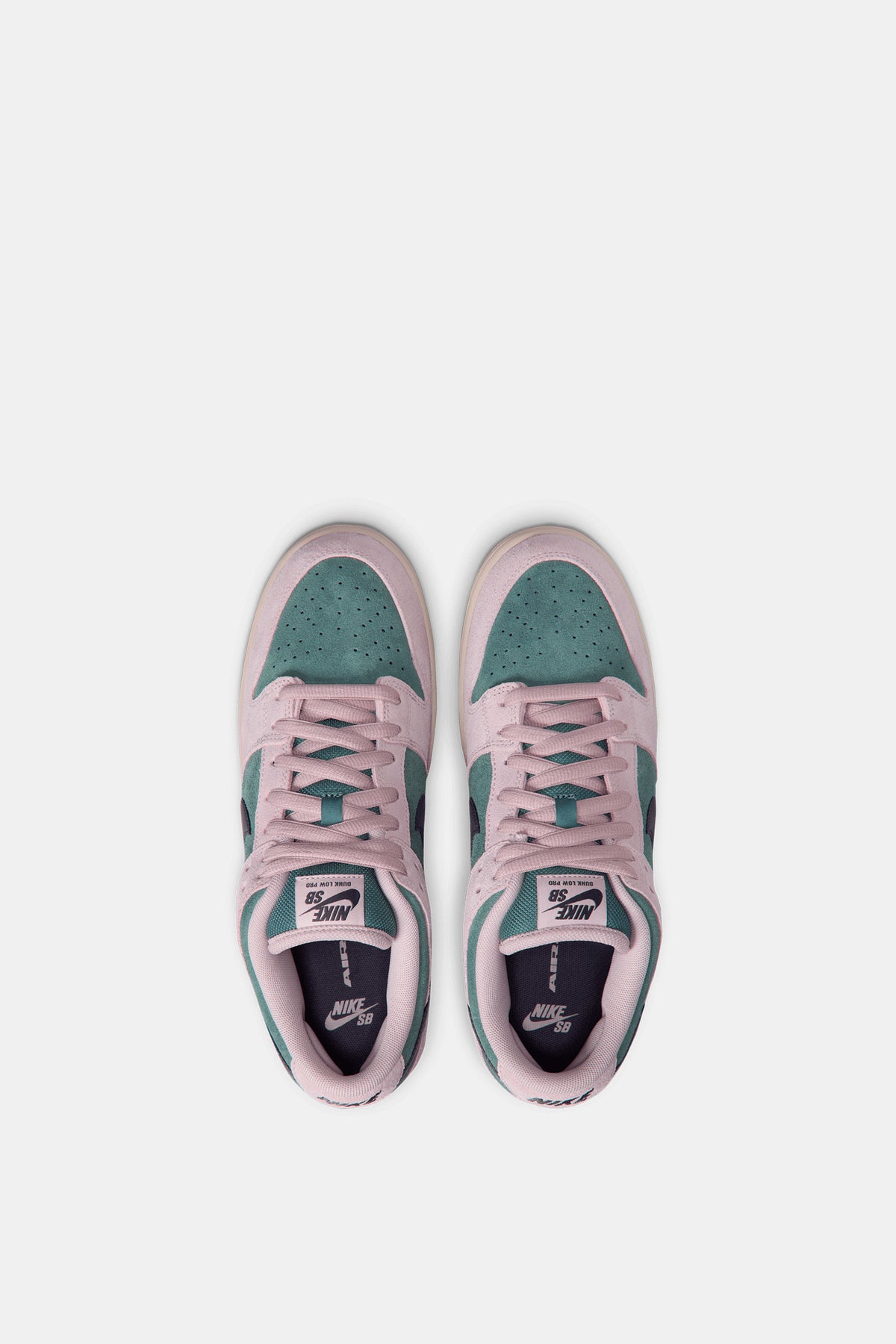 Nike SB Dunk Low Pro