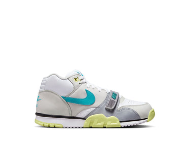 NIKE AIR TRAINER 1
