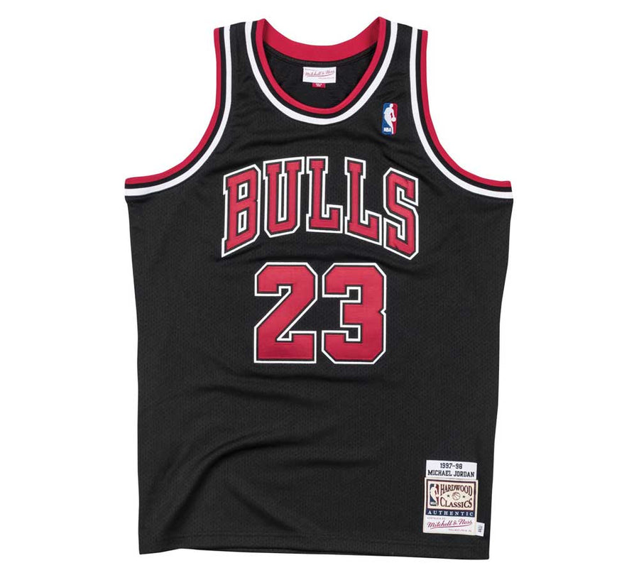 Men's Chicago Bulls Michael Jordan Mitchell & Ness White 1997-98 Hardwood  Classics Authentic Player Jersey