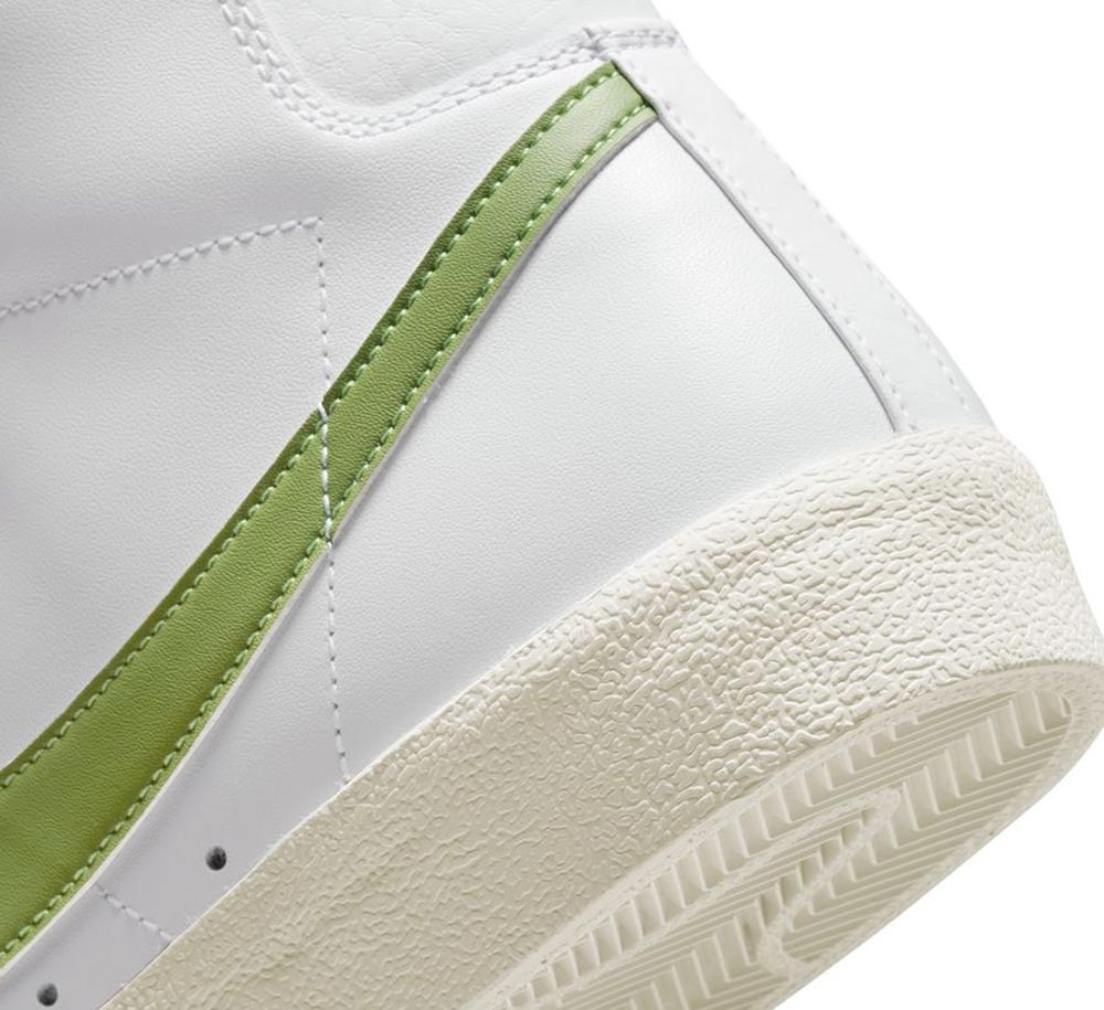 NIKE BLAZER MID '77 VINTAGE