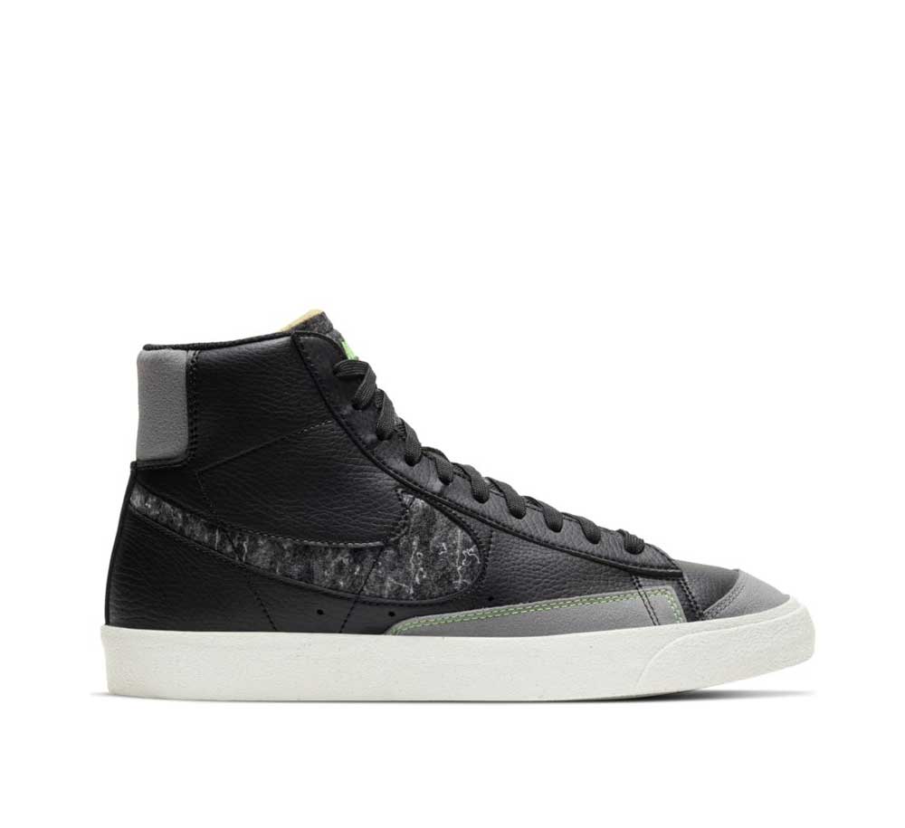 NIKE BLAZER MID '77 VINTAGE
