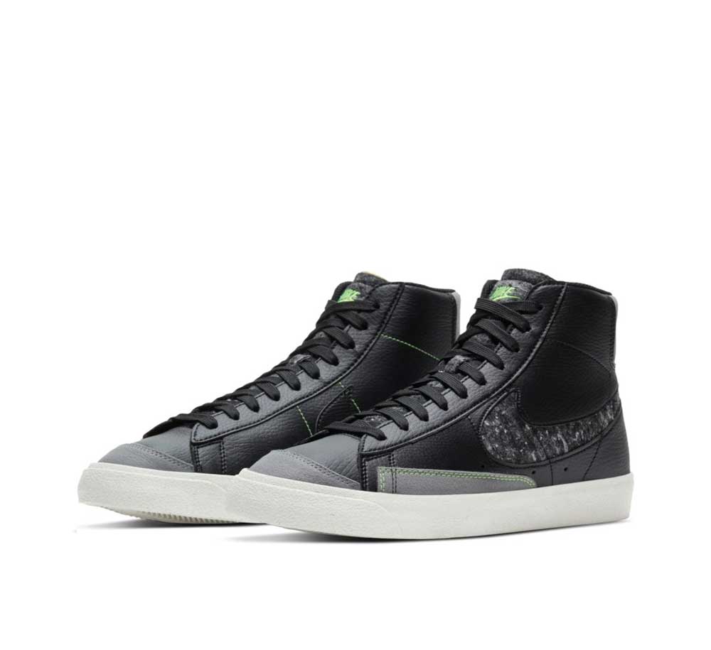 NIKE BLAZER MID '77 VINTAGE