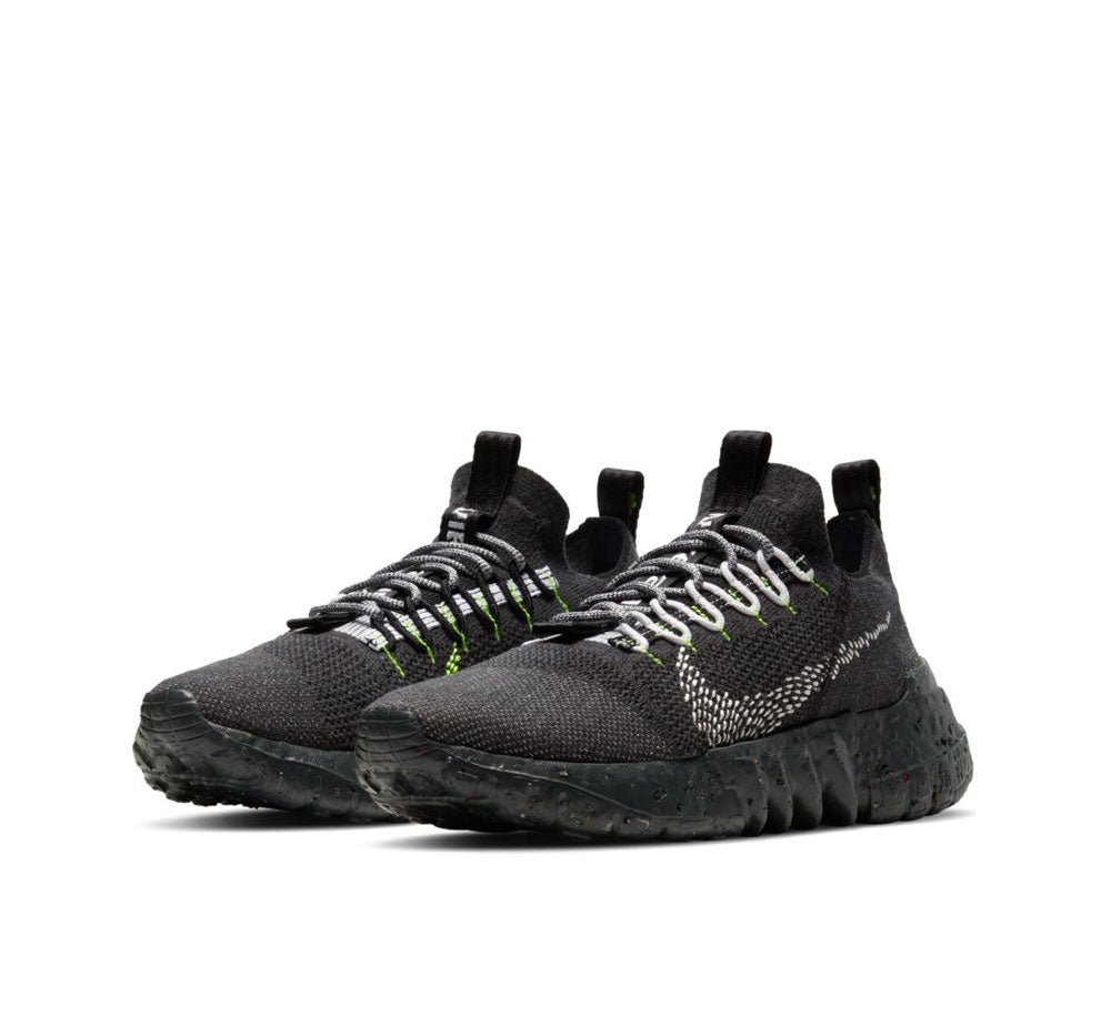 NIKE SPACE HIPPIE 01