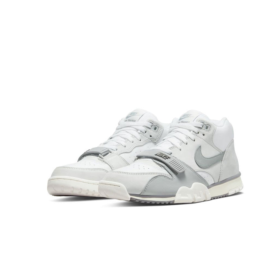 NIKE AIR TRAINER 1