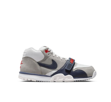 NIKE AIR TRAINER 1