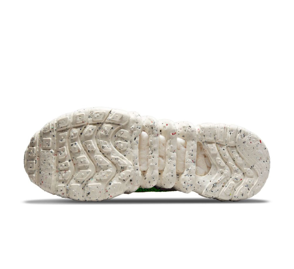 NIKE SPACE HIPPIE 01