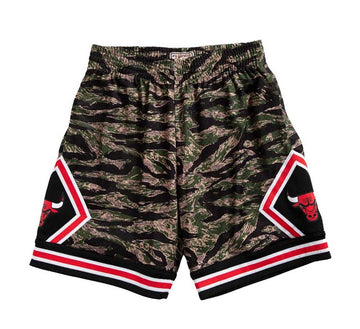 CHICAGO BULLS TIGER CAMO SWINGMAN SHORT